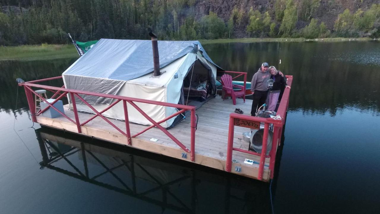 Yellow Dog Lodge, Inc. Yellowknife Exteriér fotografie